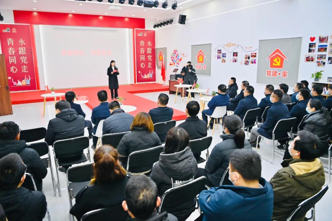 6bb1493af80c04afe52067b947e56102